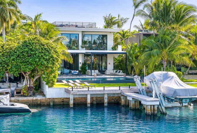 Mia003 - Luxury 6-bedroom villa in Miami Beach