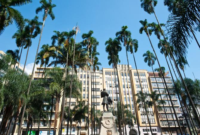 Comprar y alquilar propiedad de lujo en Cali