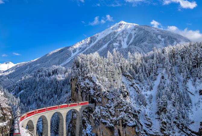 Sobre los Alpes Suizos