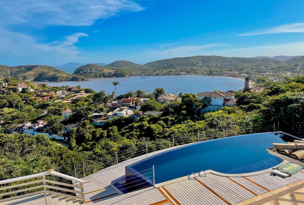 Buz012 - Beautiful 4 bedrooms villa with pool in Búzios