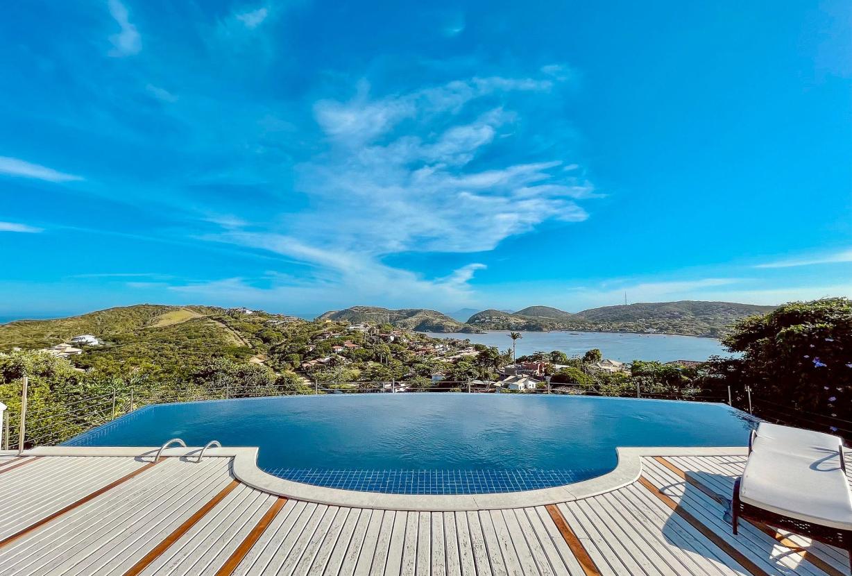 Buz012 - Beautiful 4 bedrooms villa with pool in Búzios