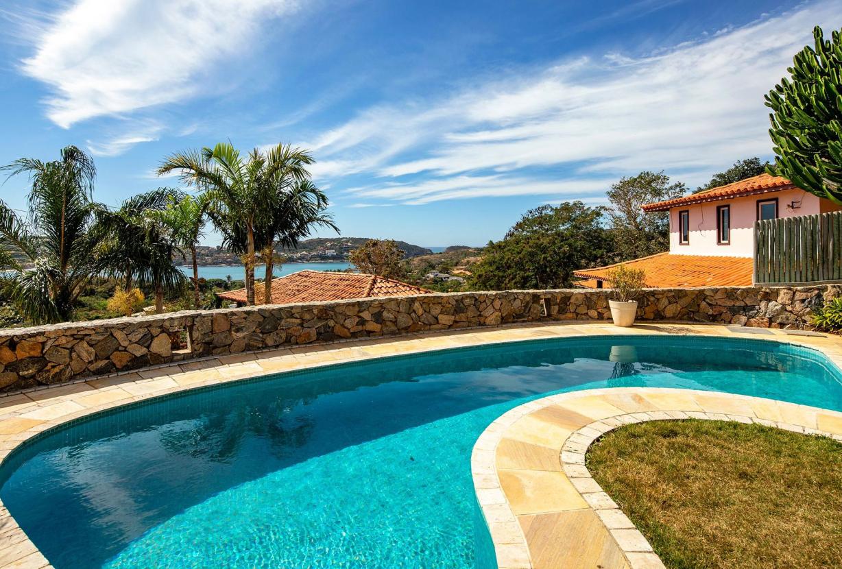 Buz025 - Casa de lujo con cuatro cuartos y piscina en Búzios