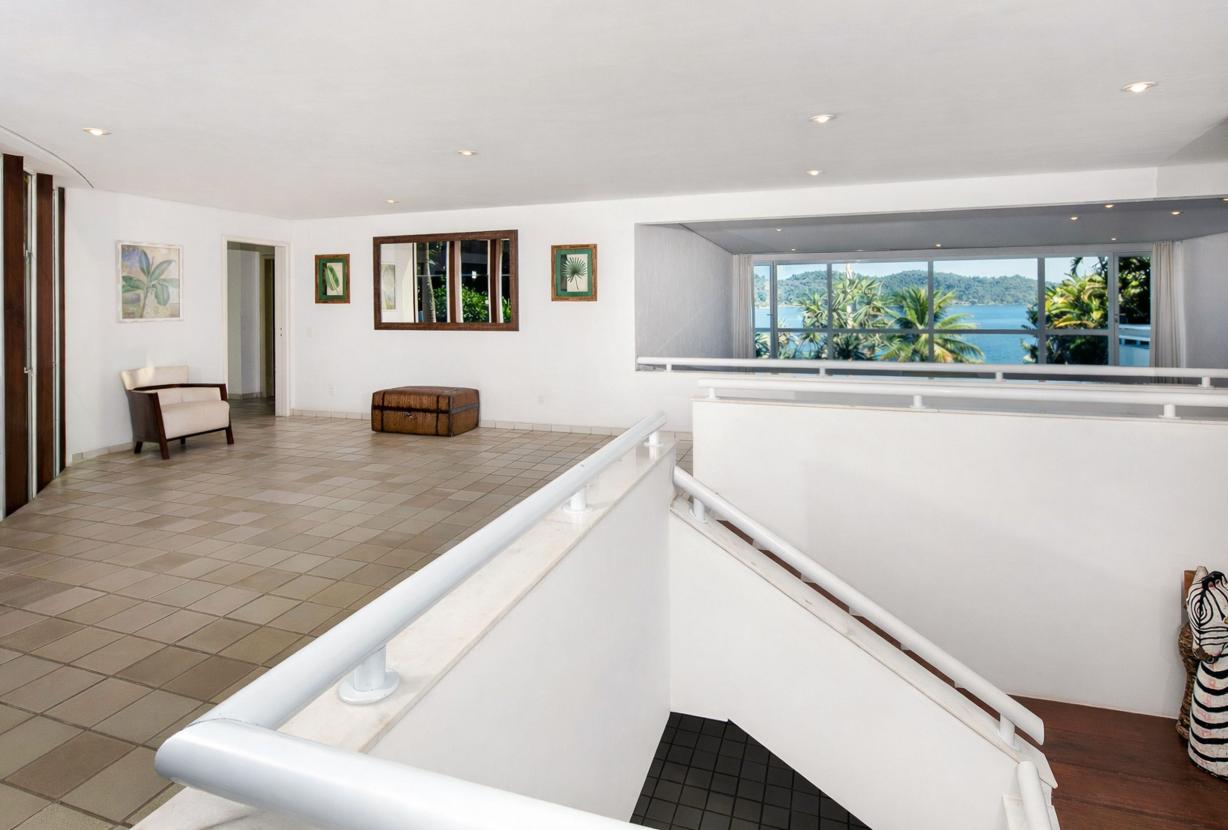 Ang019 - Stunning beachfront house in Angra dos Reis