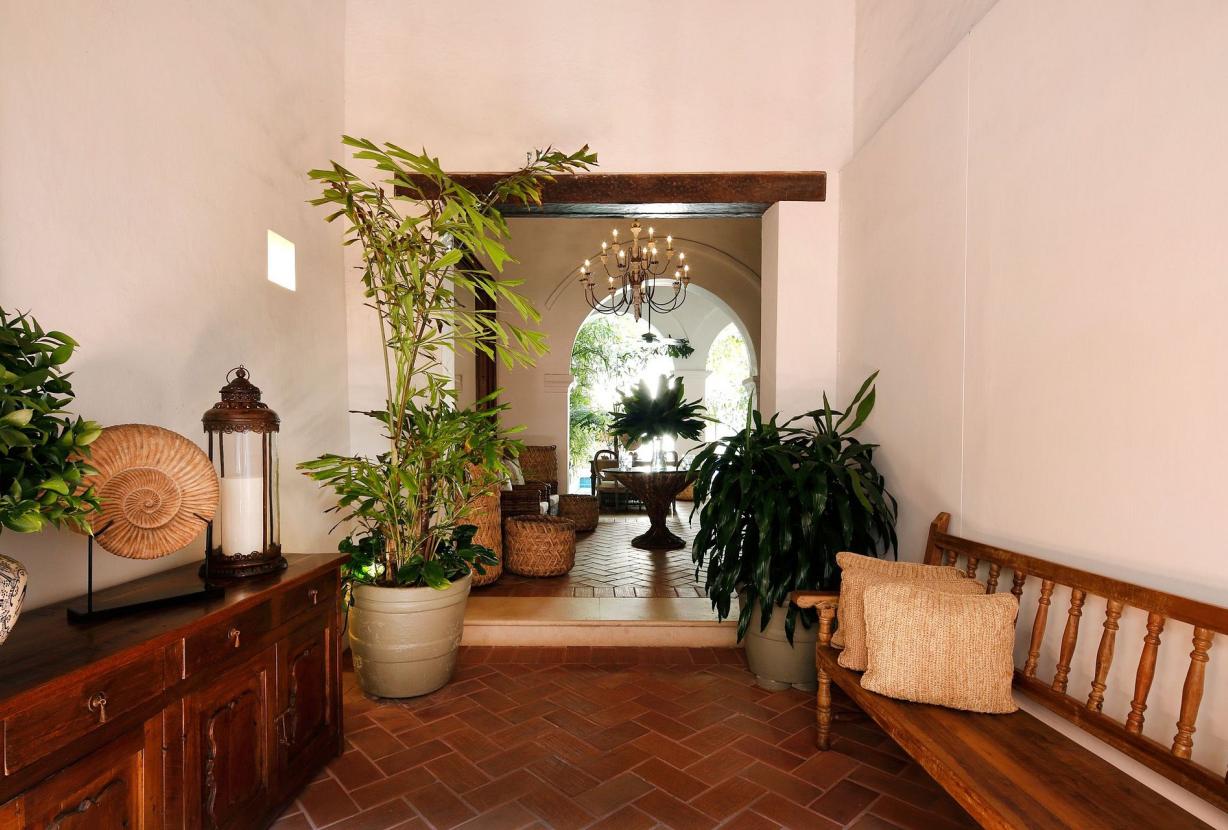 Car024 - Luxurious 6 bedroom villa with pool in Cartagena