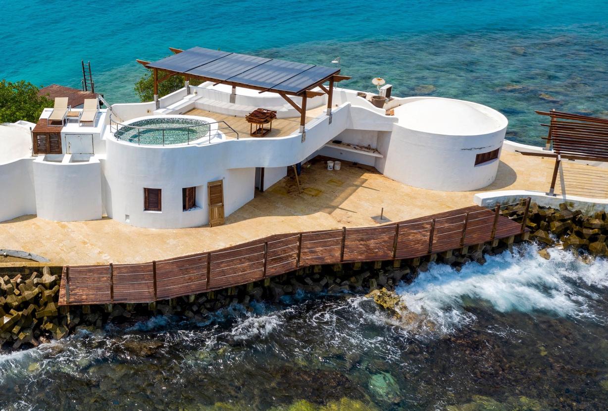 Car049 - Paradisiac island in Cartagena