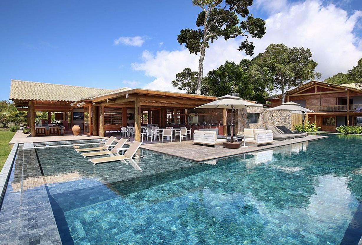 Bah056 - Spectacular property of 10 suites in Trancoso