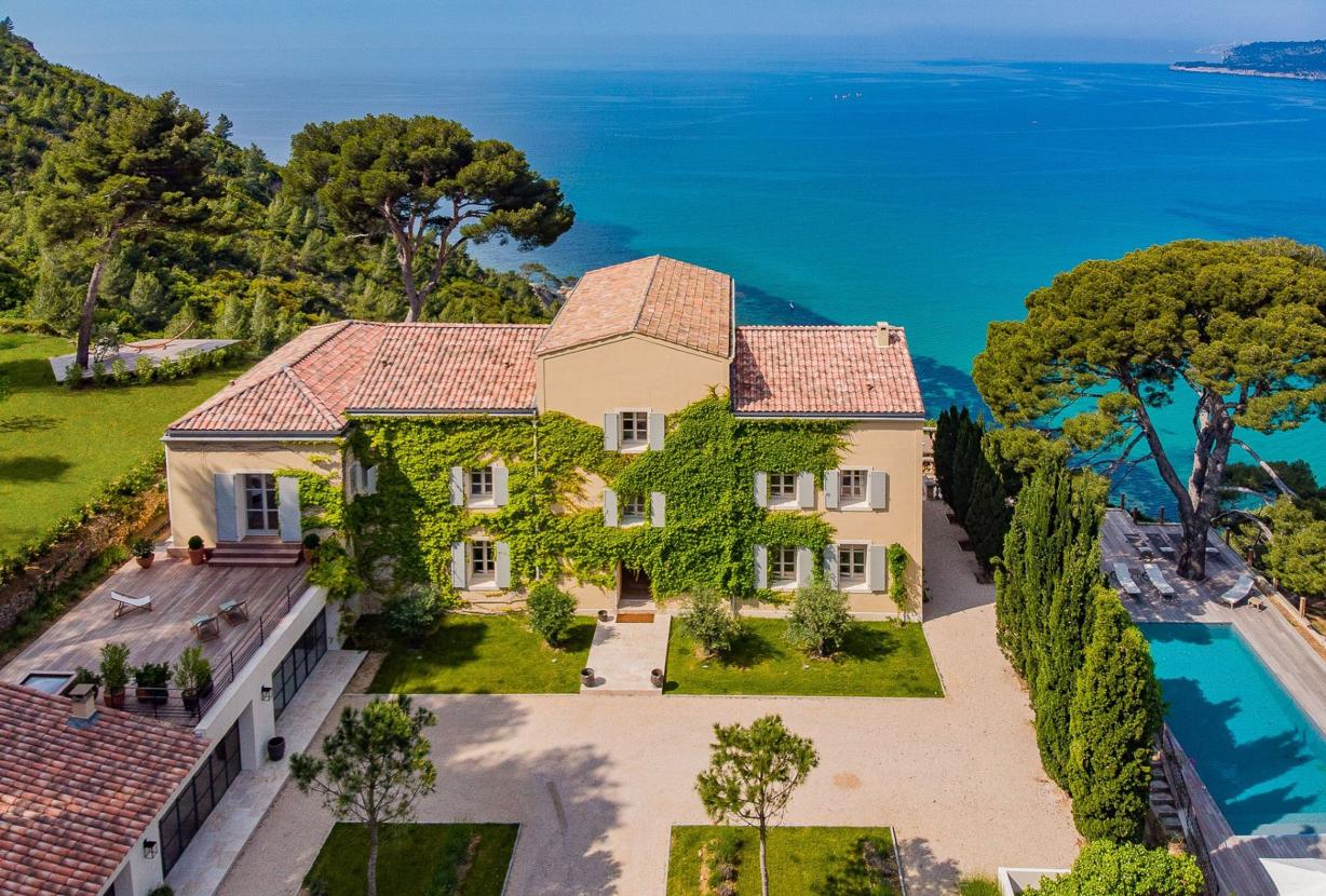 Azu004 - Prestigious Villa in Cassis