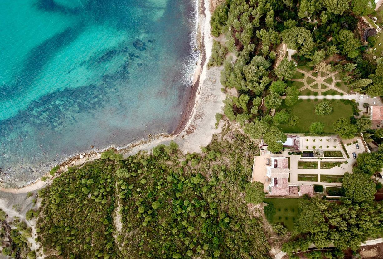 Azu004 - Prestigious Villa in Cassis