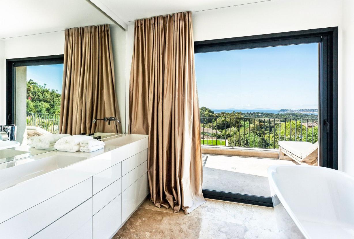Azu008 - Villa Luxuosa Elegante na Riviera Francesa