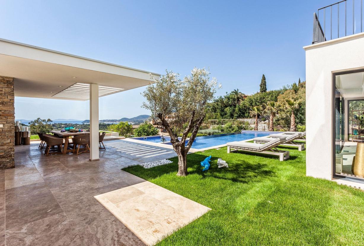 Azu008 - Villa Luxuosa Elegante na Riviera Francesa