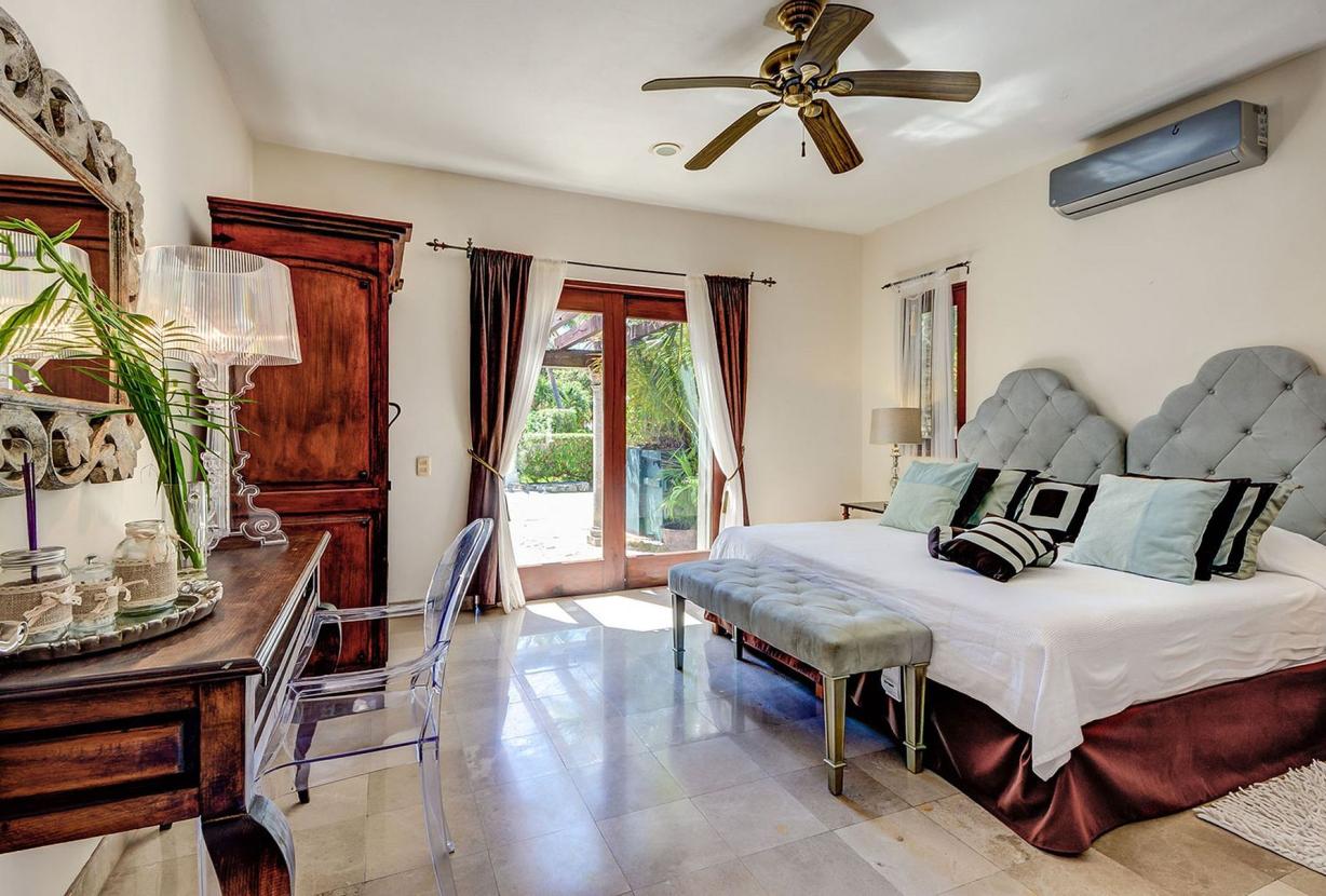 Pcr008 - Colonial house by the sea in Playa del Carmen
