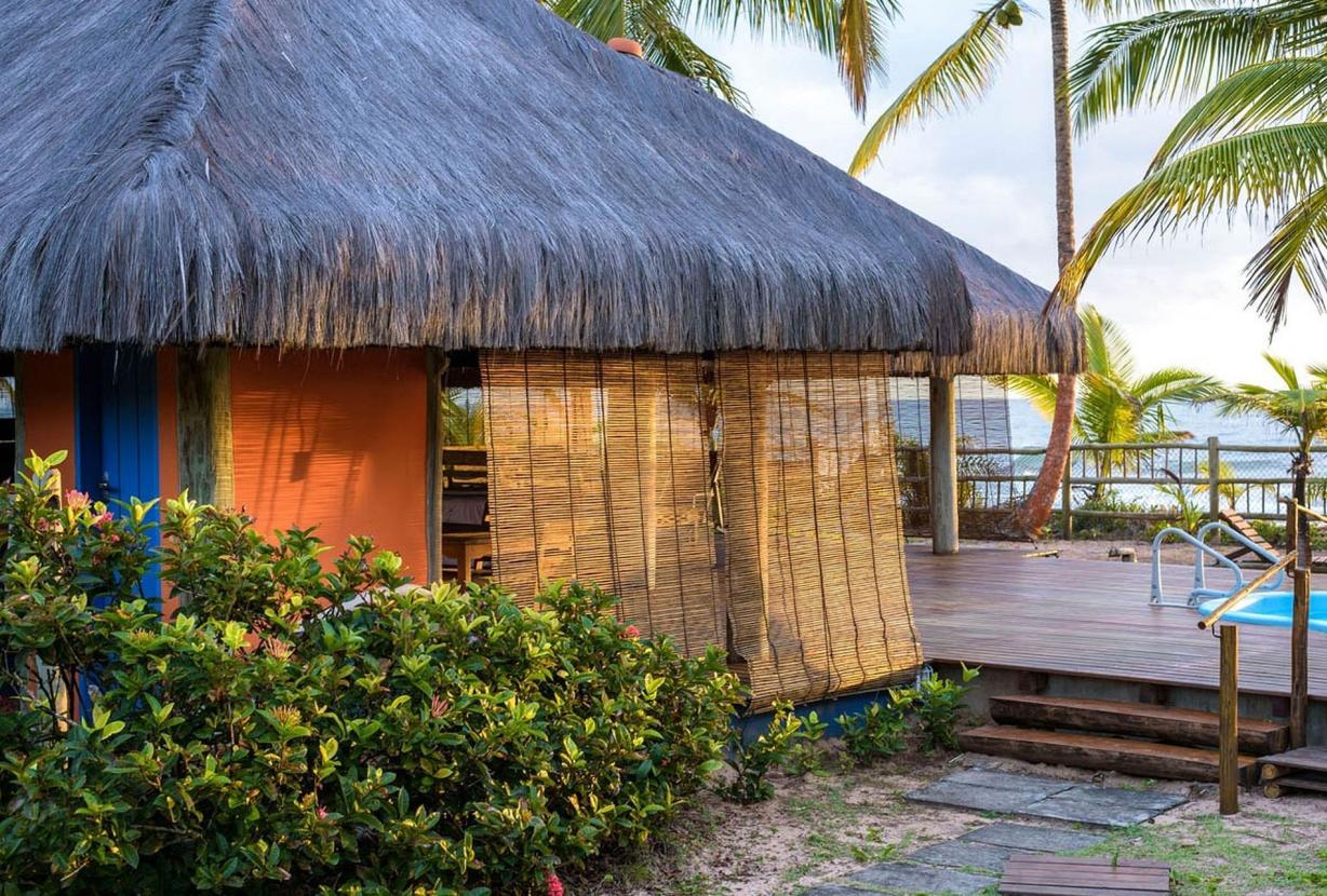 Bah305 - Sea front villa with 4 suites in Maraú