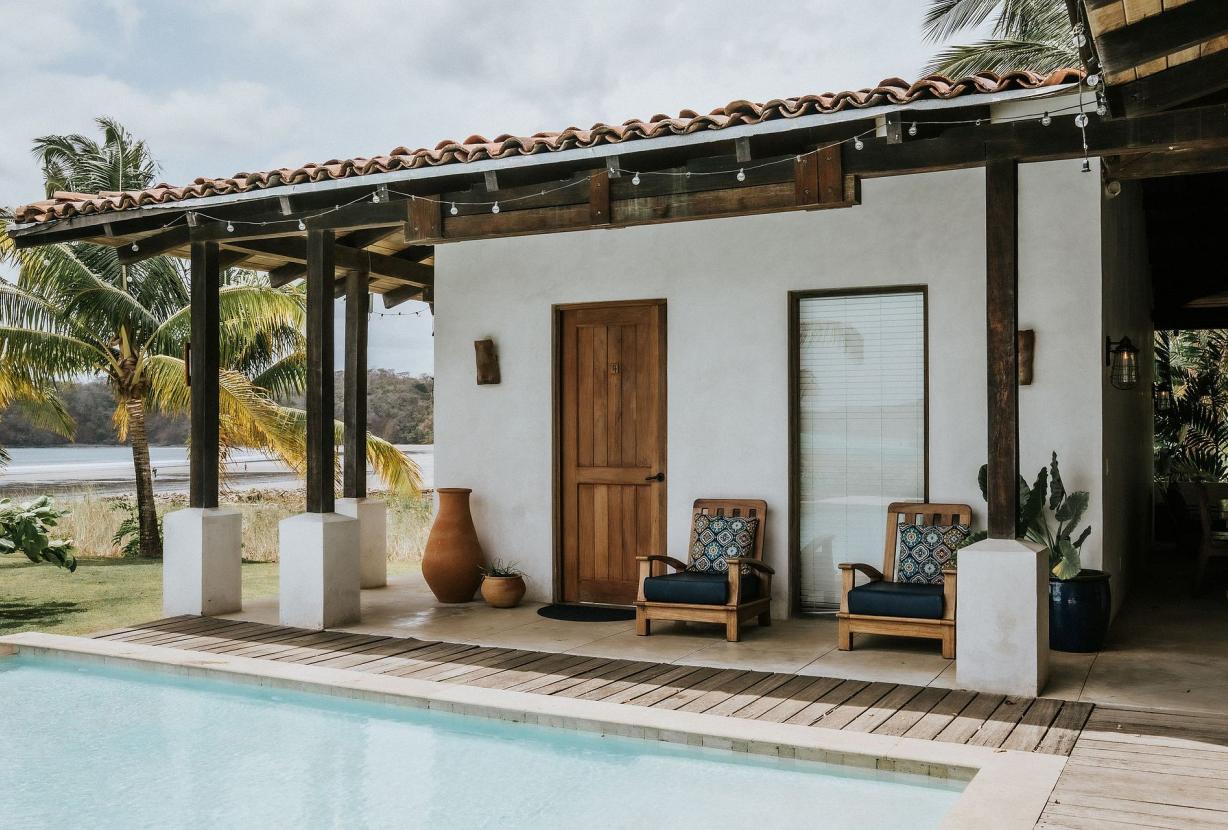 Pan017 - Wonderful beachfront villa with swimming pool
