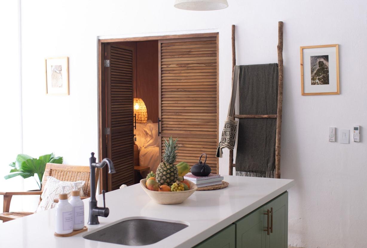 Car087 - New 3 bedroom villa in the heart of the Old City