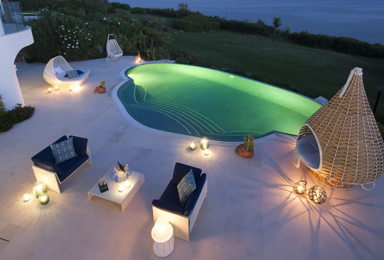 Alg010 - Villa with exceptional views and services