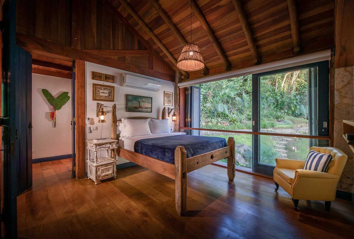 Pty014 - Exuberante loft privativo à beira-mar em Paraty