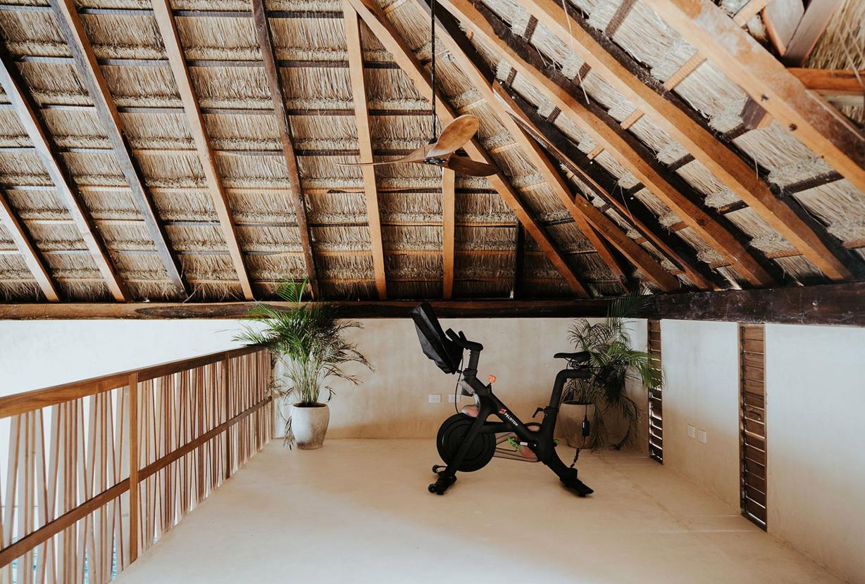 Tul050 - Beachfront mansion in Tulum