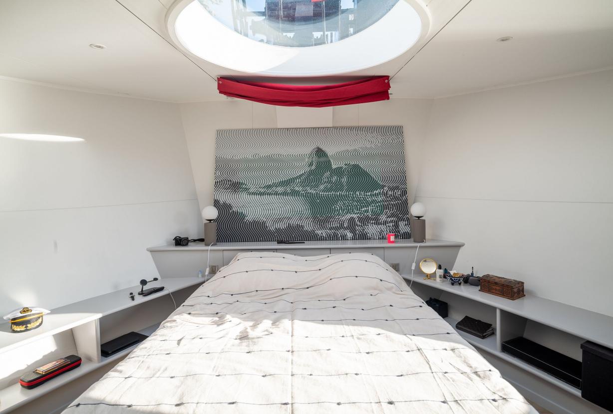 Par054 - Luxury house boat in the heart of Paris