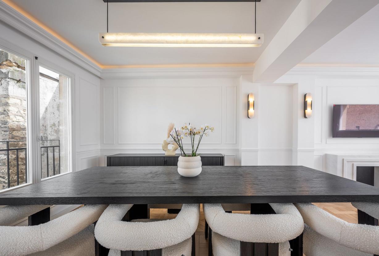 Par305 - Luxury penthouse in Paris 8