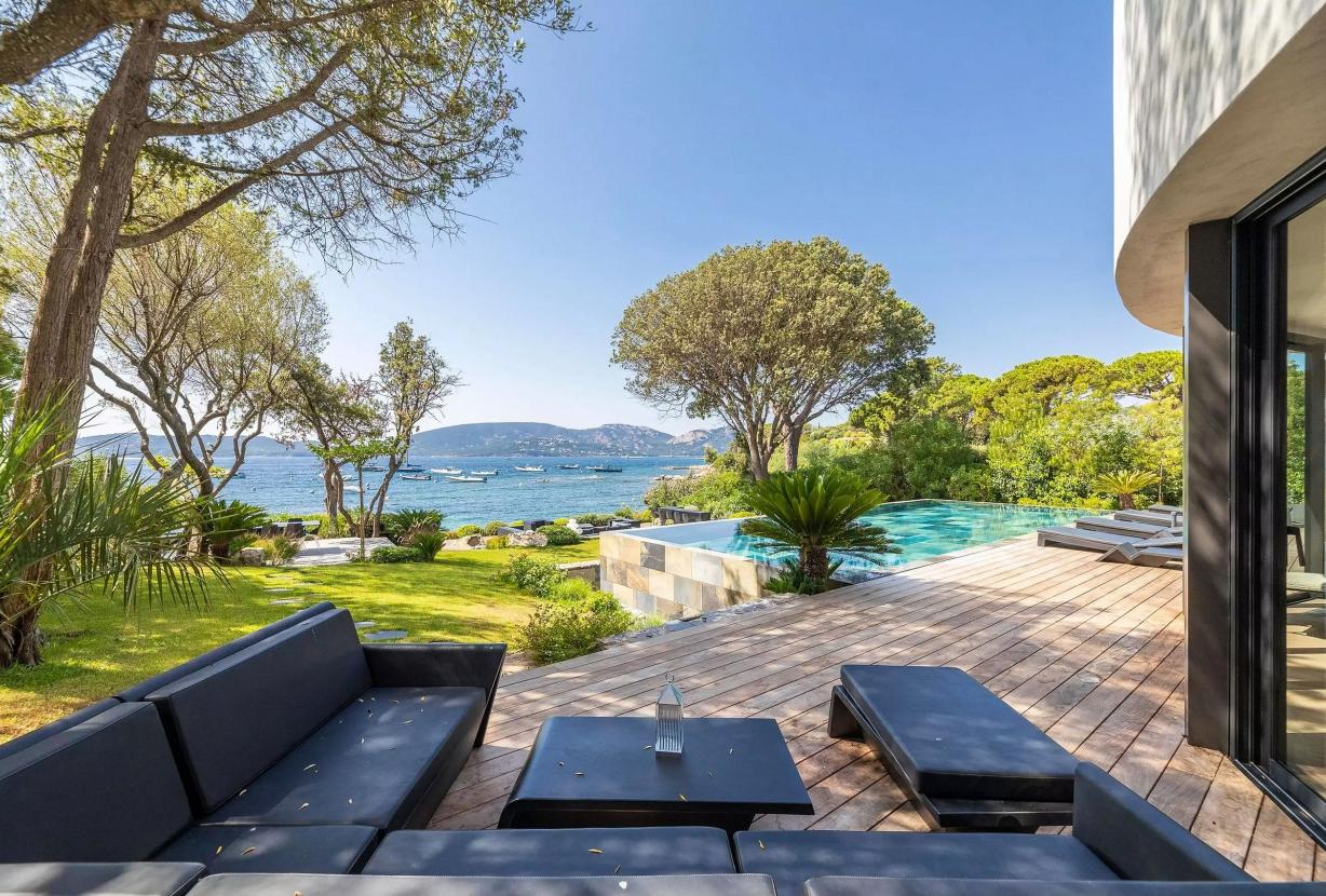 Cor001 - Luxuosa Villa Contemporânea na Corsica
