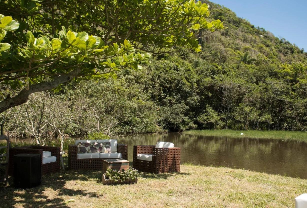 Flo200 - Plot Praia Brava in Florianópolis.