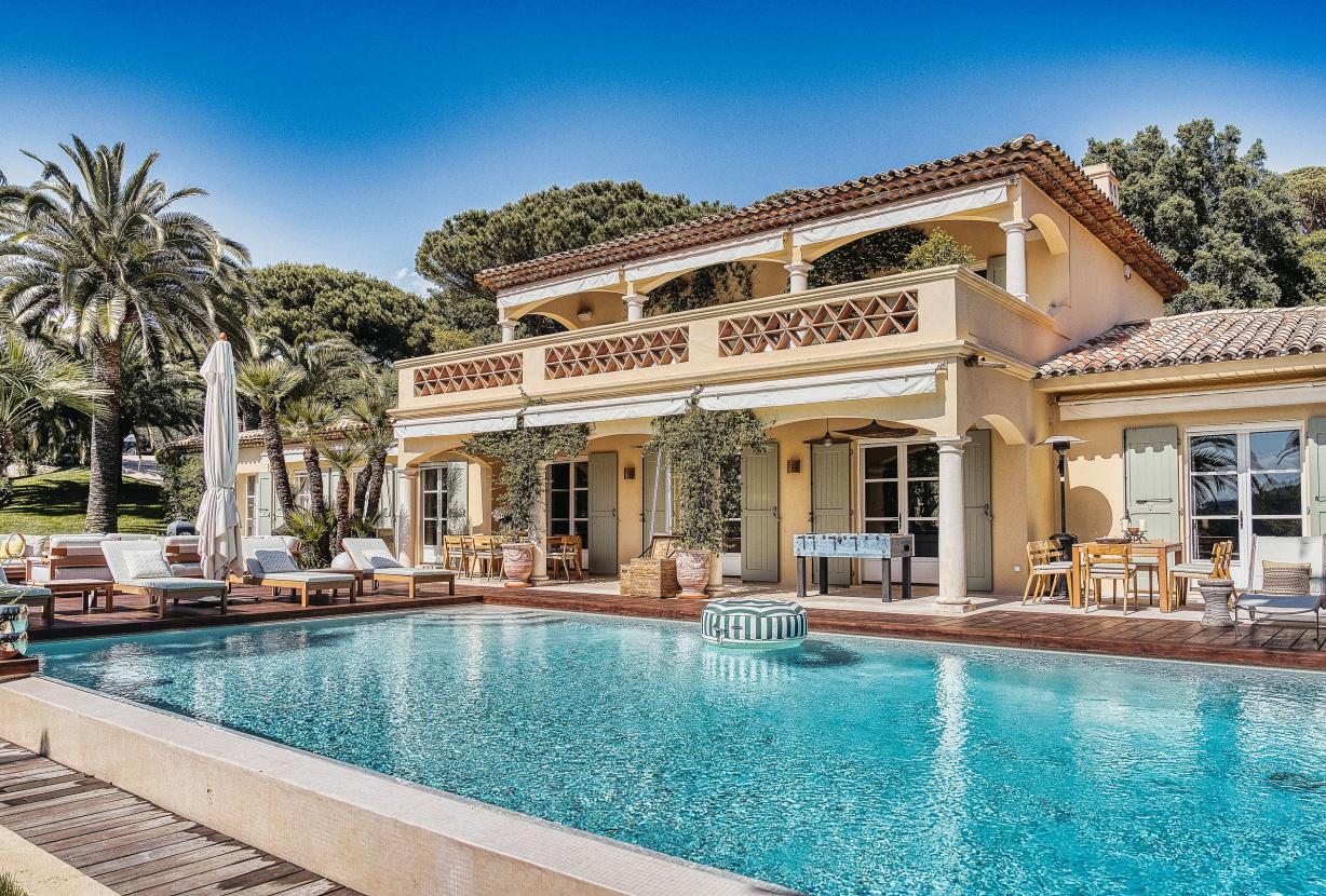 Azu051 - Elegante propiedad provenzal con piscina
