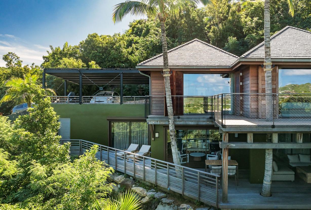 Stb004 – Villa contemporánea con vistas al mar en St. Jean