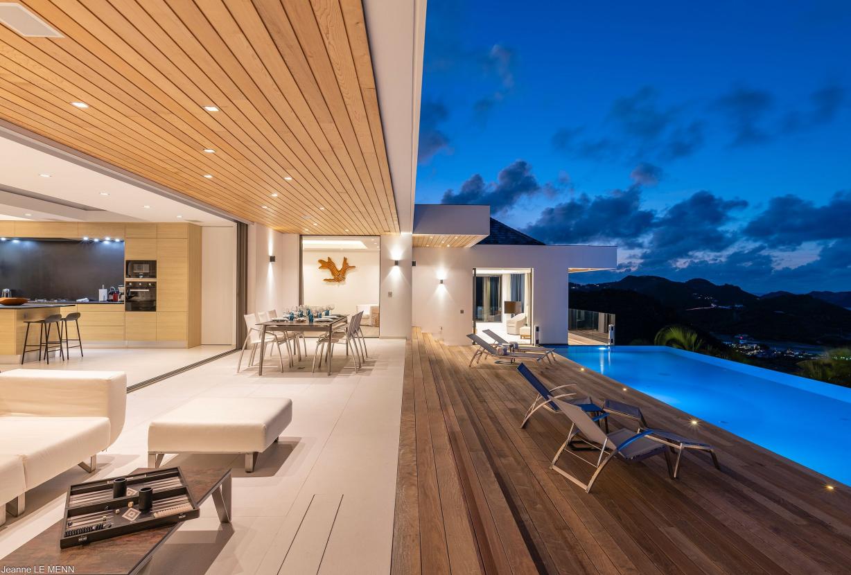 Stb007 – Modern villa with ocean views in Lurin