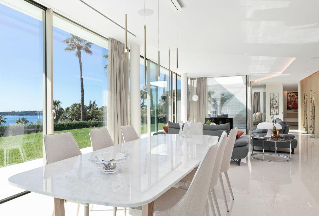 Azu195 – Villa de luxo com vista panorâmica para o mar em Cannes