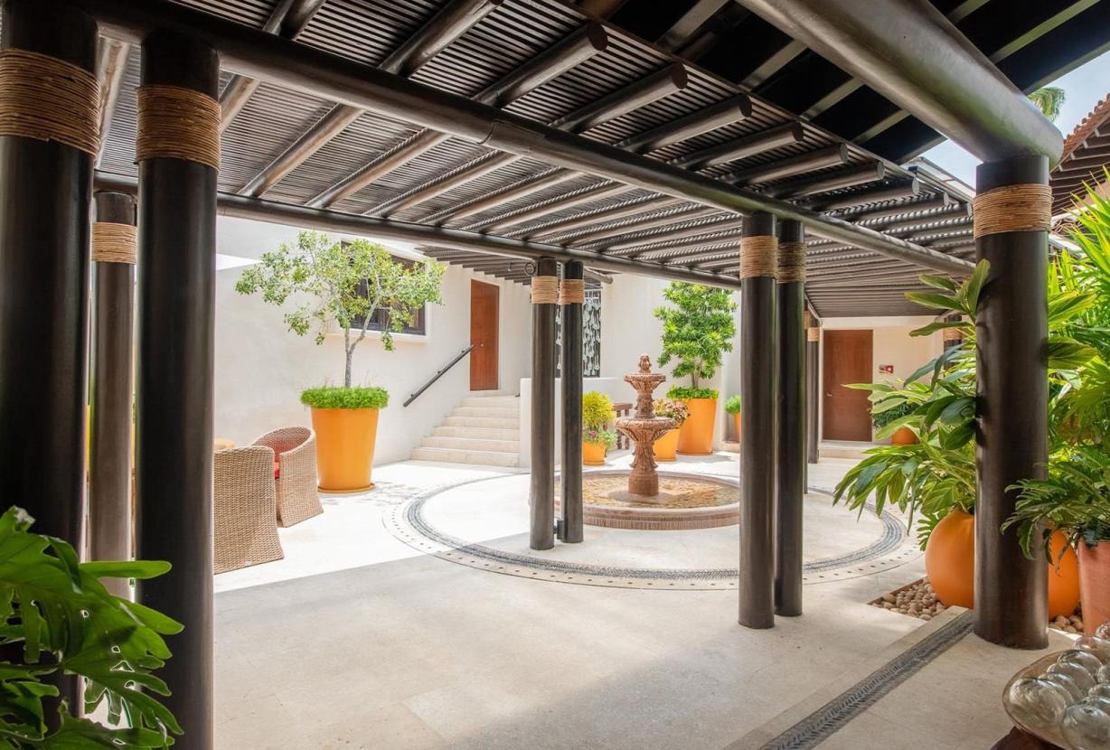 Ptm040 – Ocean-view villa in Four Seasons Punta Mita
