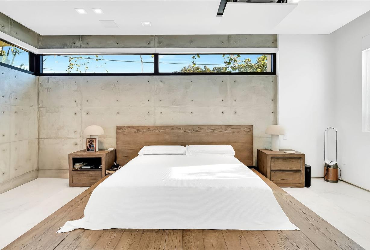 Mia008 - Renovated Home in The Roads, Miami