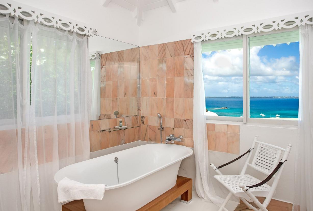 Sxm016 – Ocean-view estate with guest cottage in Anse Marcel
