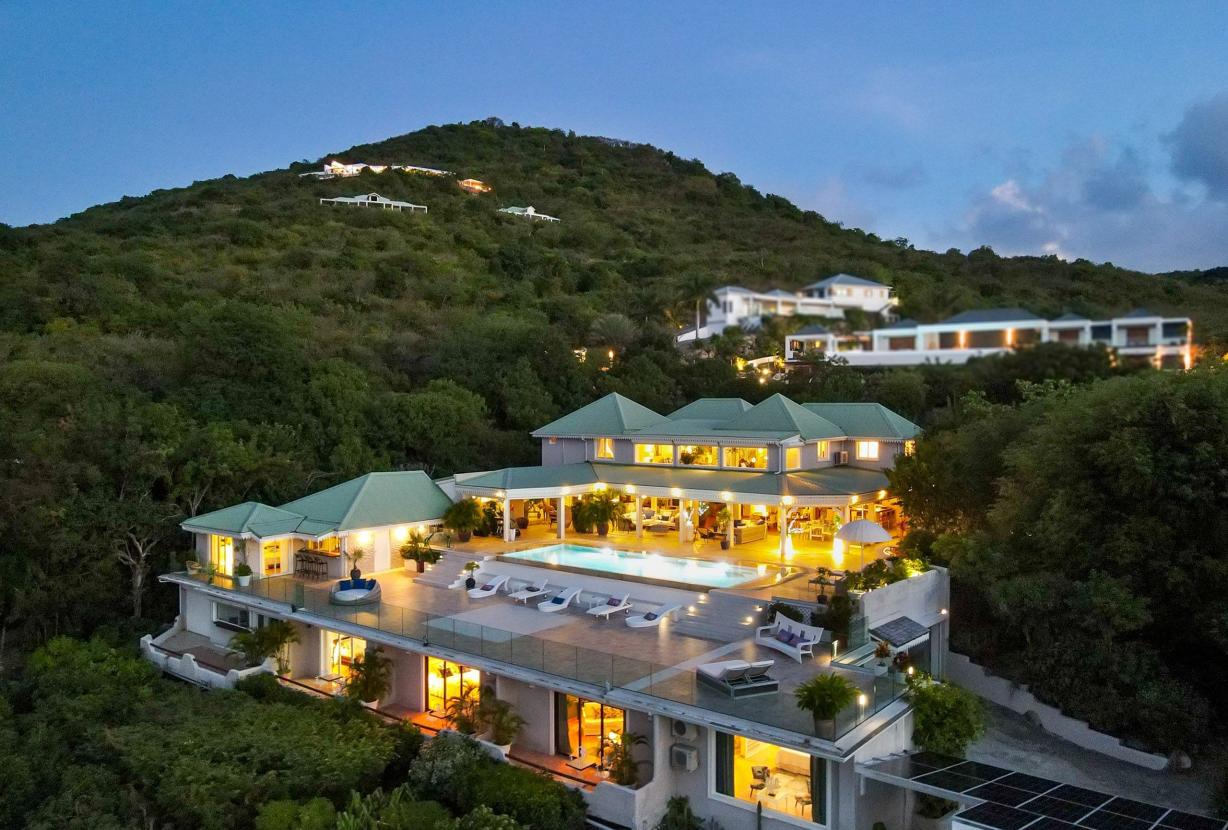 Sxm016 – Ocean-view estate with guest cottage in Anse Marcel
