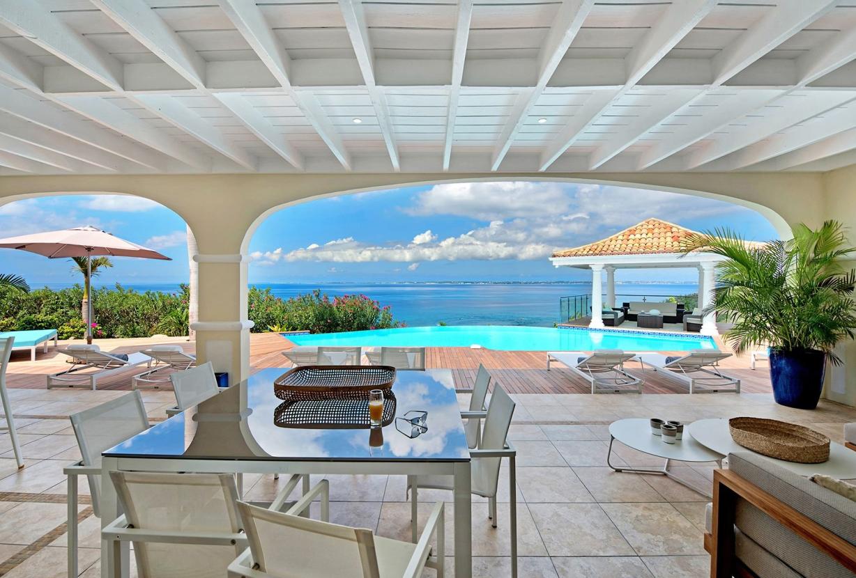 Sxm037 – Villa elegante com vista para o mar em Happy Bay