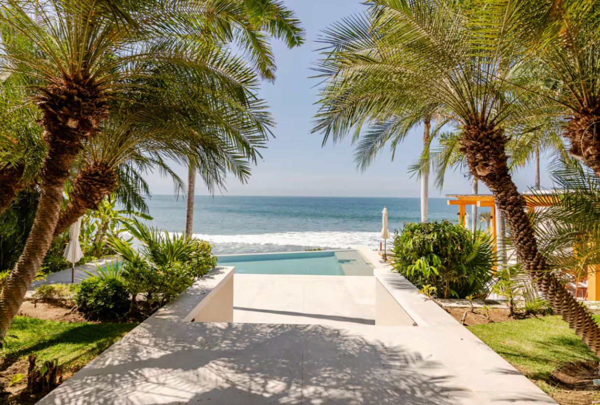 Ptm043 - Modern Rustic Oceanfront Villa in Punta Mita