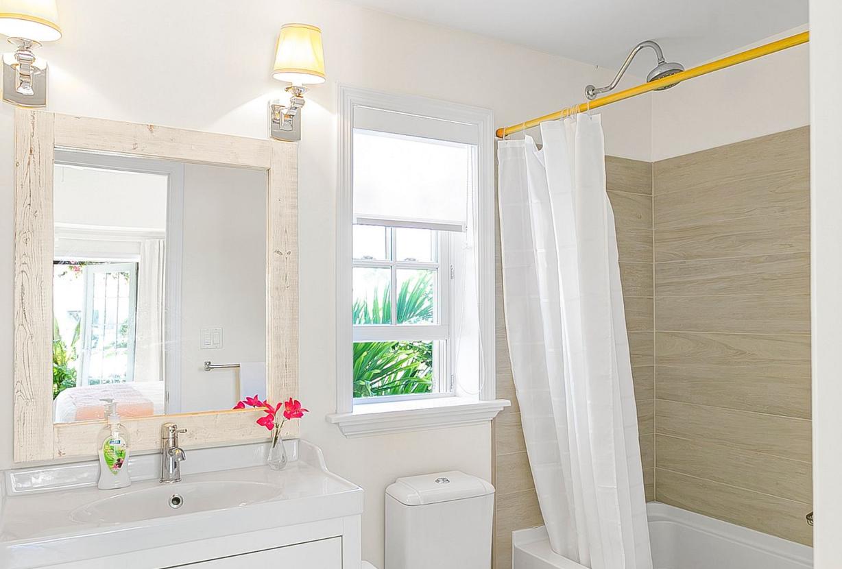 Bhs021 - Villa frente al agua con piscina privada en Great Exuma