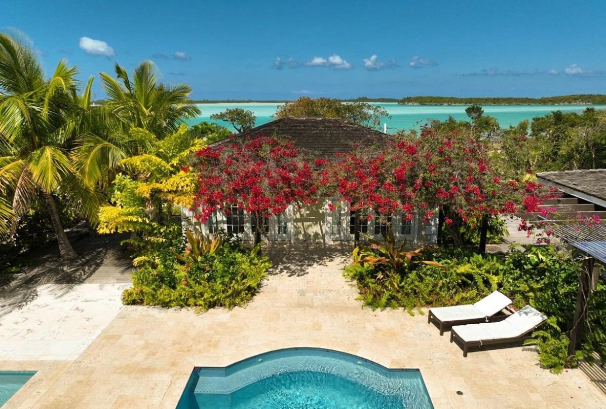 Bhs021 - Villa frente al agua con piscina privada en Great Exuma