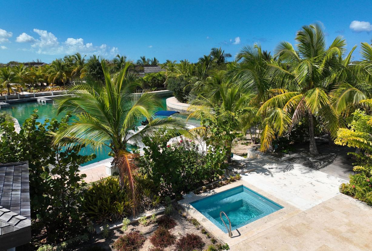 Bhs021 - Villa frente al agua con piscina privada en Great Exuma