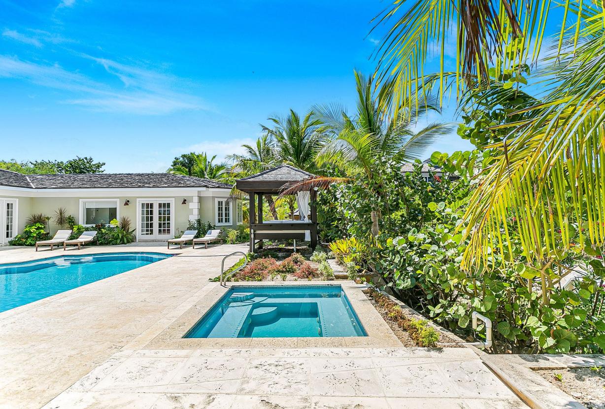 Bhs021 - Villa frente al agua con piscina privada en Great Exuma