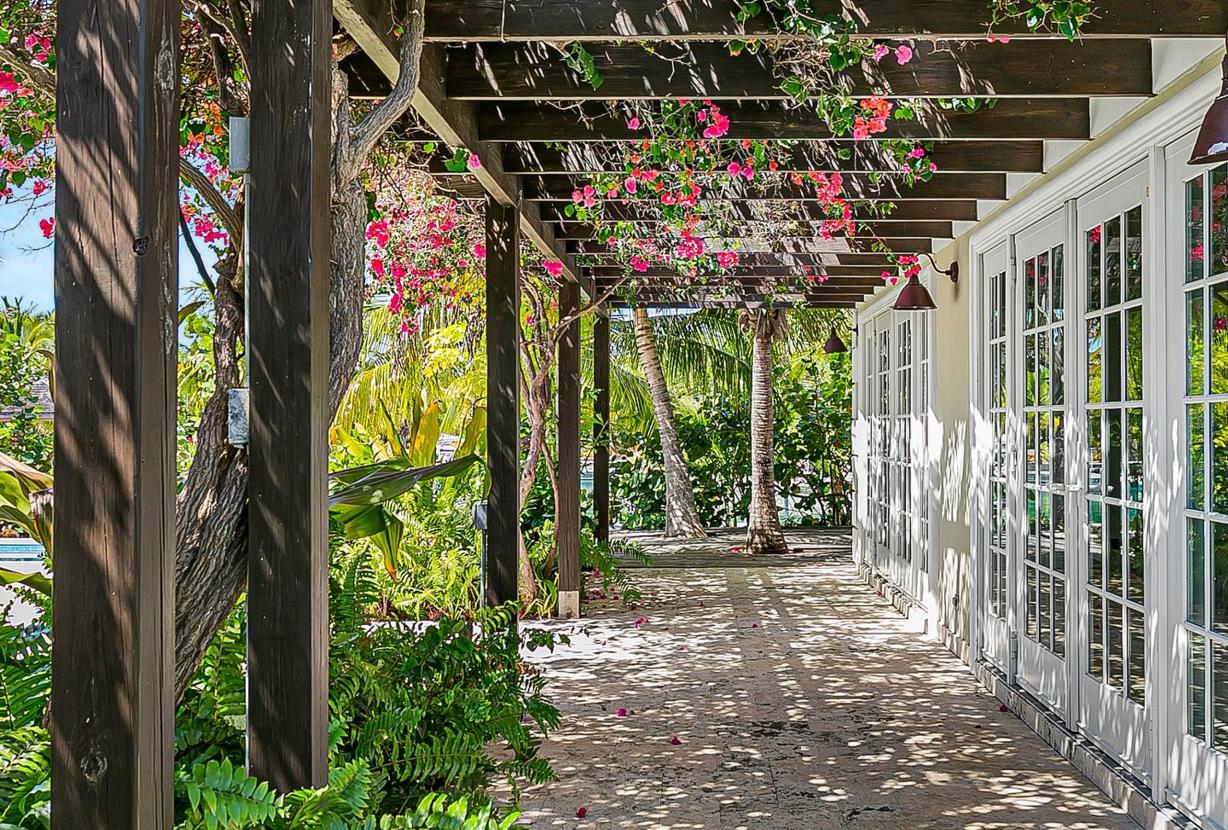 Bhs021 - Villa frente al agua con piscina privada en Great Exuma
