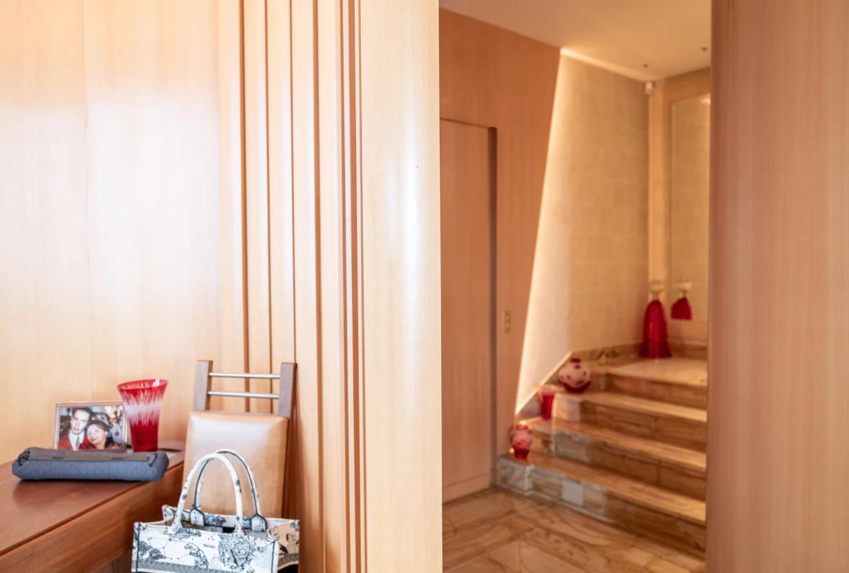 Par142 - Penthouse d'exception à rénover