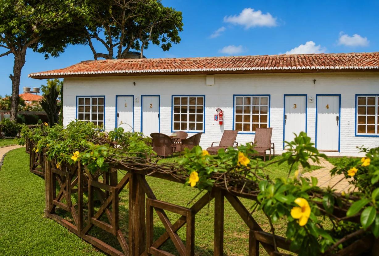 Tab001 - Beachfront boutique inn and restaurant in Camurupim Beach
