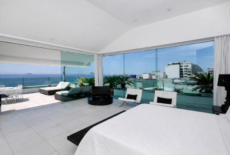 Rio047 - Penthouse duplex of 950m² with terrace and swimming pool for sale