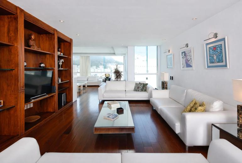 Rio047 - Penthouse duplex of 950m² with terrace and swimming pool for sale