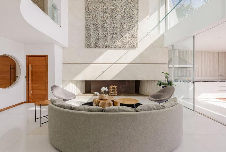 Rio006 - Exceptional Oceanfront Residence in Leblon
