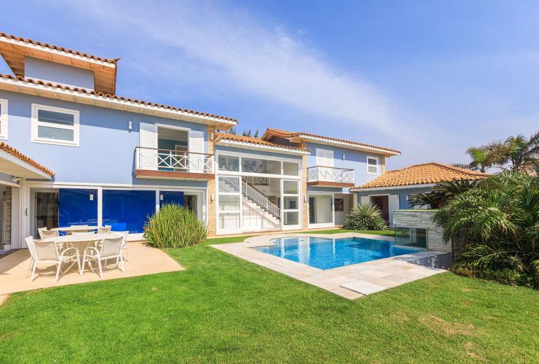 Buz043 - Luxury villa with sea front pool in Buzios