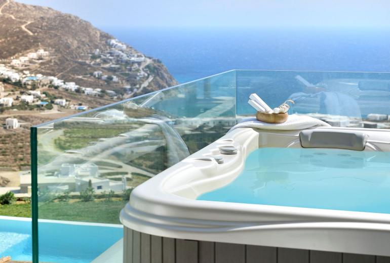 Cyc084 - Villa above Elia beach, Mykonos