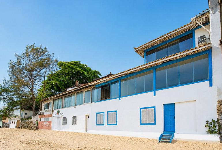 Buz013 - Hermosa casa frente al mar en Búzios