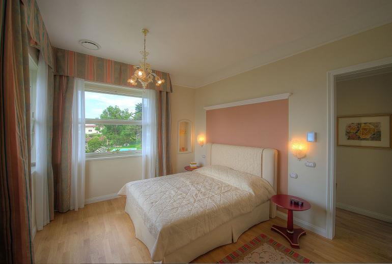Pie005 - Villa with a view over Lake Maggiore, Baveno