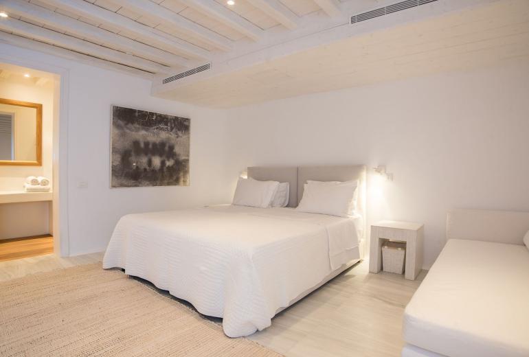 Cyc094 - Modern Villa in Mykonos